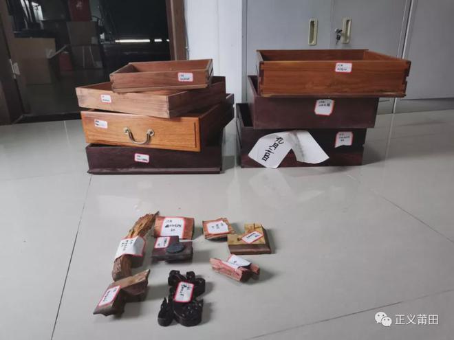 BOB娱乐体育官方代价1200多万莆田349件红木家具被拍卖了(图1)